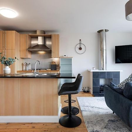 Modern Penthouse Apartment 2 Bed, 2 Bath Sleeps 6 City Centre Belfast Exterior foto