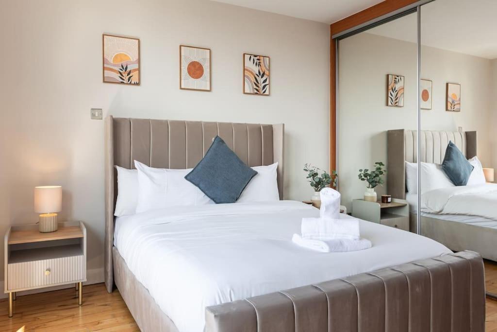 Modern Penthouse Apartment 2 Bed, 2 Bath Sleeps 6 City Centre Belfast Exterior foto