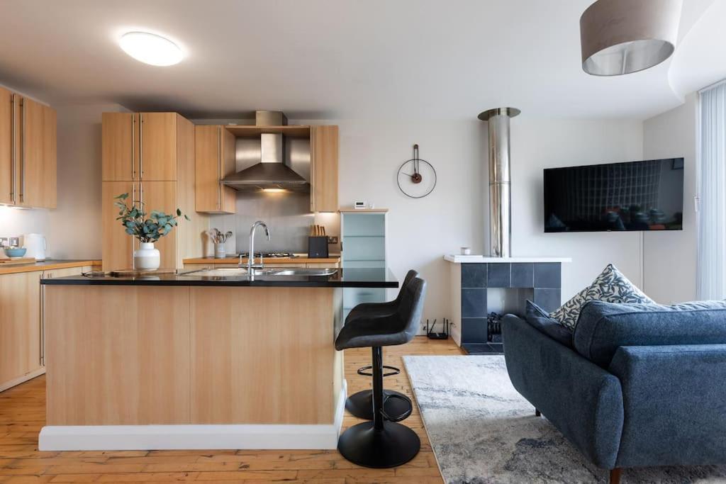 Modern Penthouse Apartment 2 Bed, 2 Bath Sleeps 6 City Centre Belfast Exterior foto